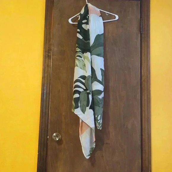 Virginia Wolf Tropical Multi Wear Tropical Palm Sarong Wrap Scarf One Size - Picture 2 of 4